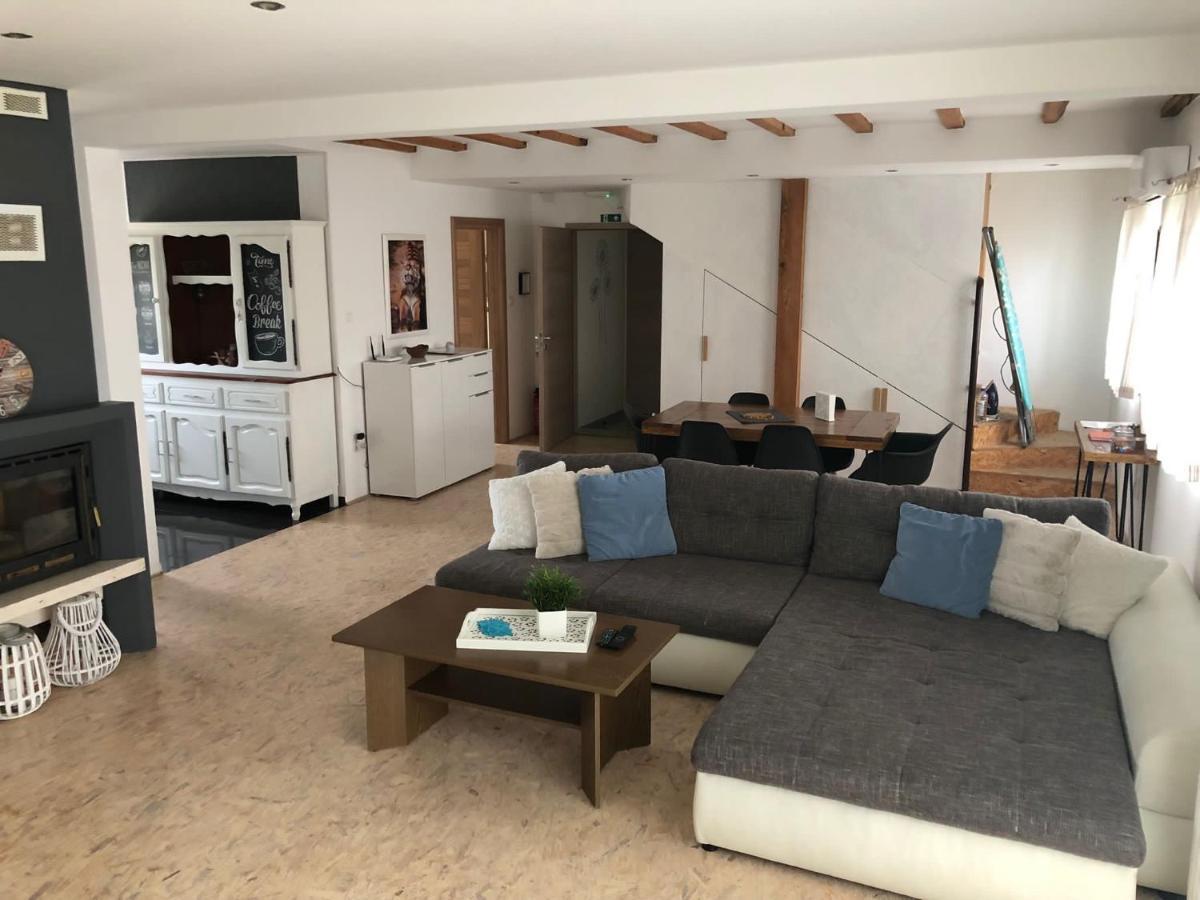 Apartman Kaja Zagreb Bagian luar foto